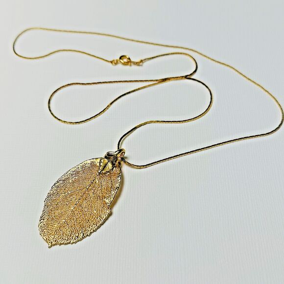 Vintage Gold Electroplated Real Leaf Pendant Necklace 24" Fine Fillagree Texture - Picture 1 of 14